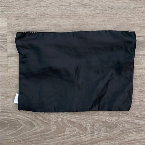 ❤️ Hello Kitty Black White Mesh Bag with Zipper - Picture 2 of 3